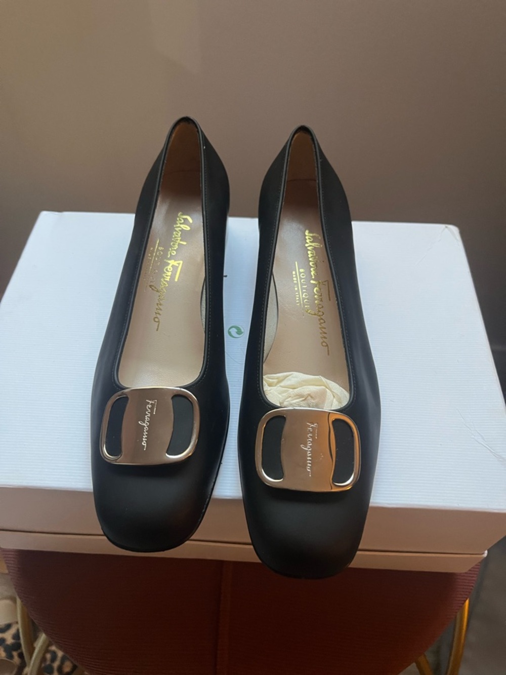 Salvatore Ferragamo Black Leather Vara Mid Heel Pump with Silver Buckle Sz 5